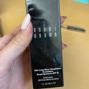 Bobbi Brown foundation Neutral Sand N-030